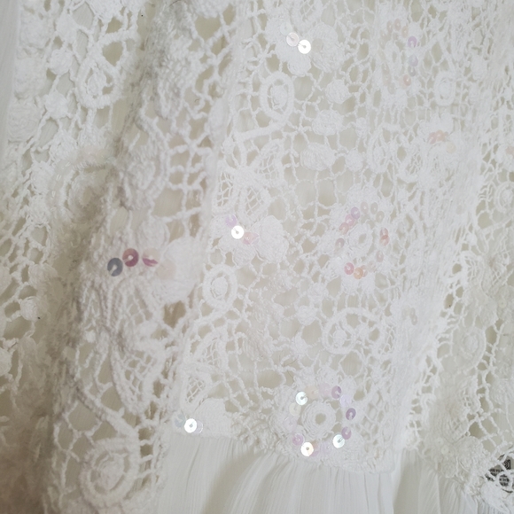 🆕️ A&F White Crotchet Tank Top - Picture 7 of 10